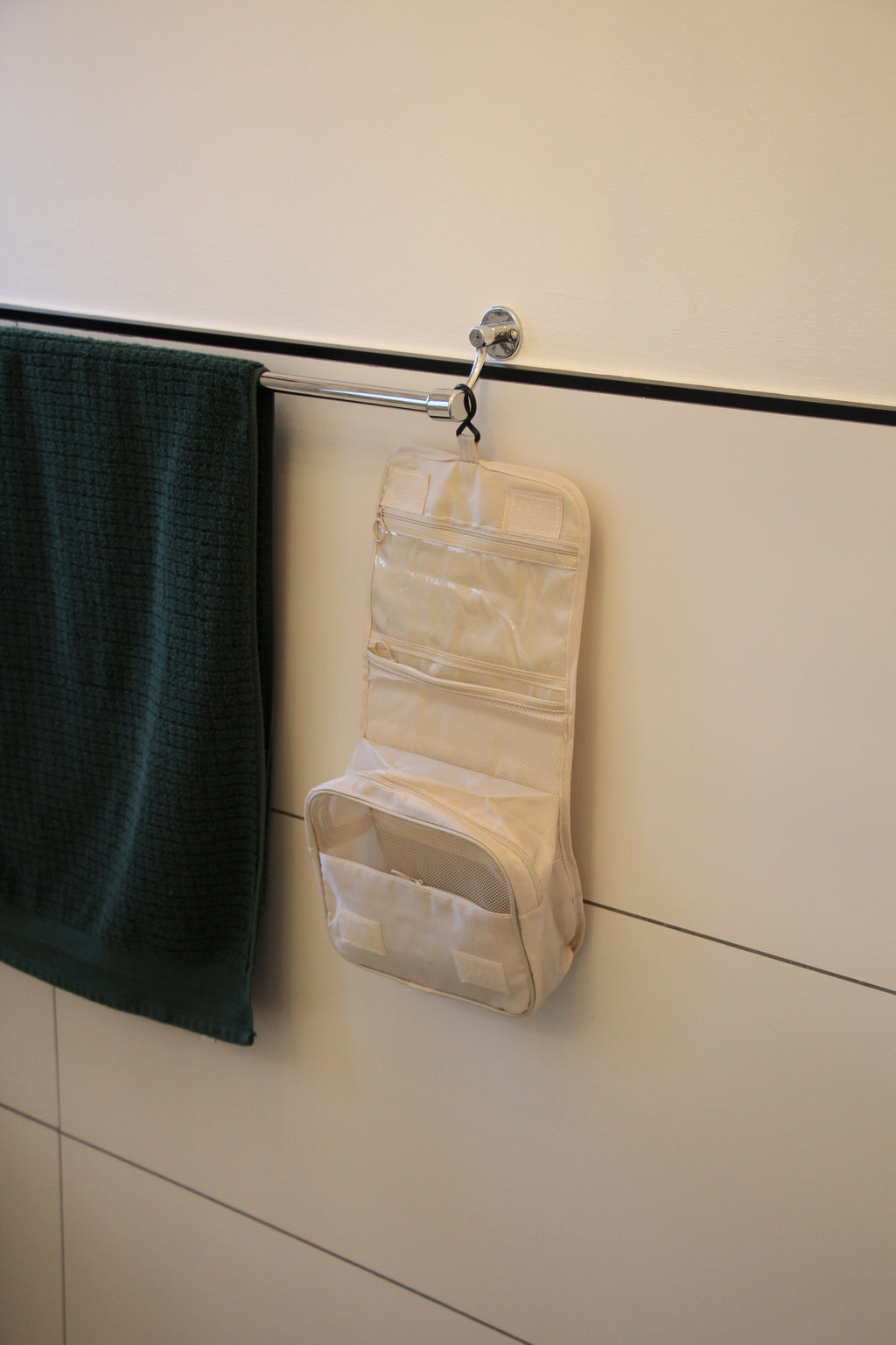 Blissora Travel Organiser — Hanging Toiletry & Makeup Bag
