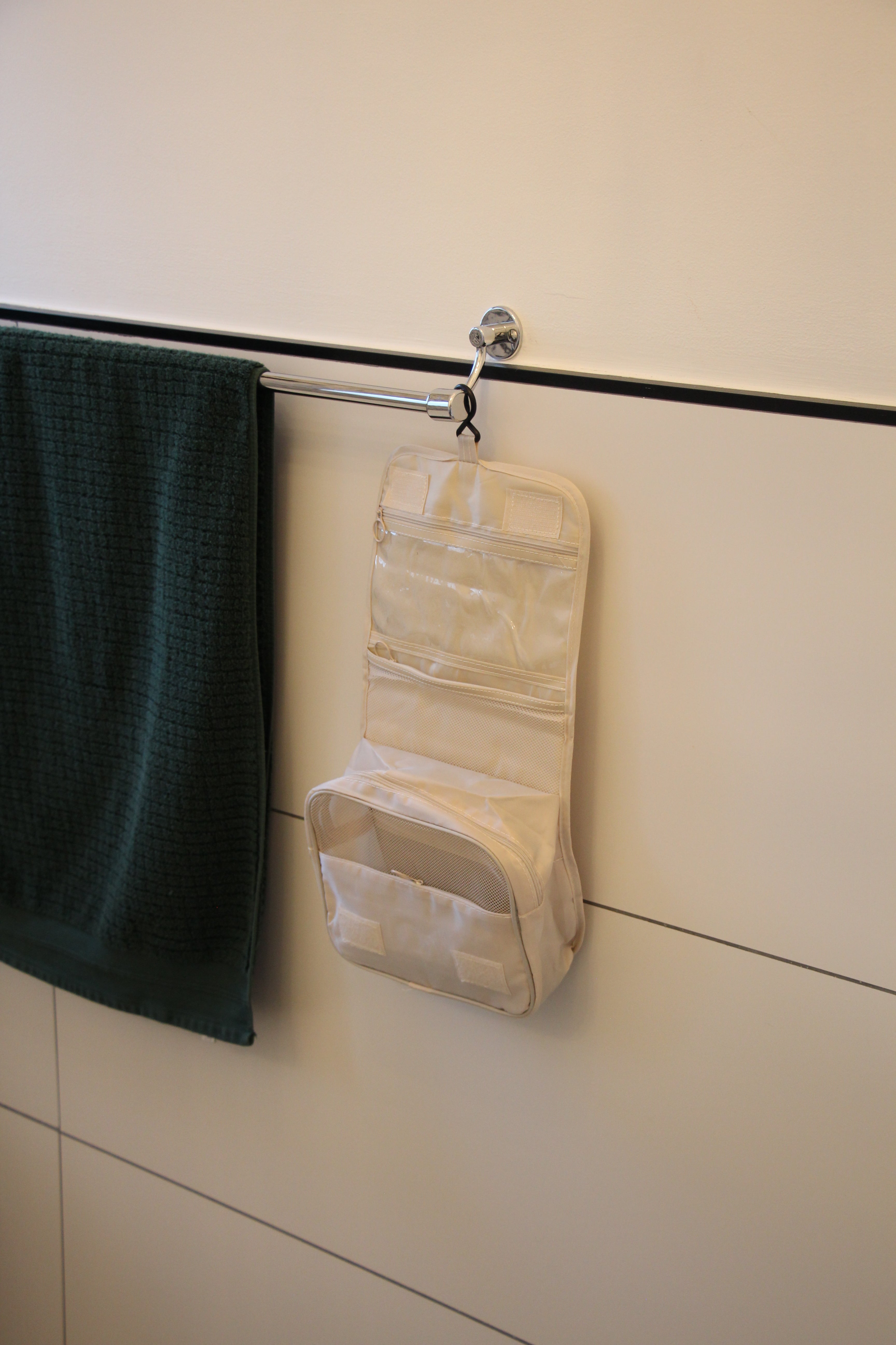 Blissora Travel Organiser — Hanging Toiletry & Makeup Bag
